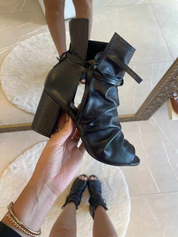 Bota Ankle Boot Renata Preta - Imagem 2