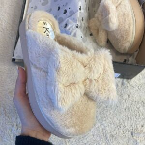 Nina off white- Linha Comfy