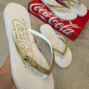 Chinelo de Dedo Coca-Cola Branco E Dourado