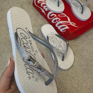 Chinelo de Dedo Coca-Cola Branco E Prata